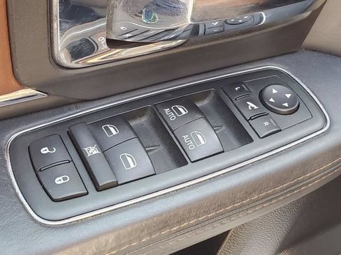 Used 2014 RAM 1500 Laramie Longhorn w/ Convenience Group AWD/4WD image 12