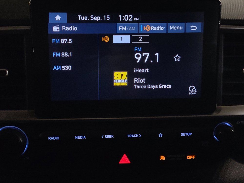 Used 2021 Hyundai Venue SE FWD image 25