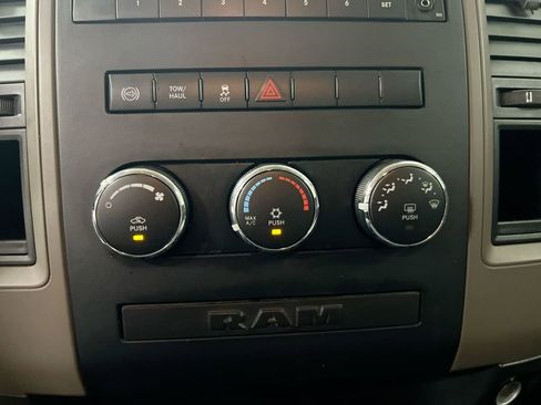 Used 2012 RAM 3500 ST w/ Chrome Appearance Group image 15