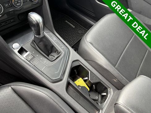 Used 2019 Volkswagen Tiguan SEL image 19