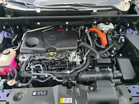 Used 2020 Toyota RAV4 XLE AWD/4WD image 22