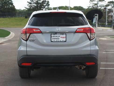 Used 2022 Honda HR-V LX image 3