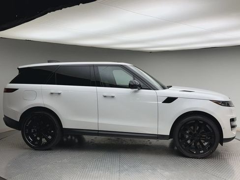 New 2026 Land Rover Range Rover Sport SE AWD/4WD image 9