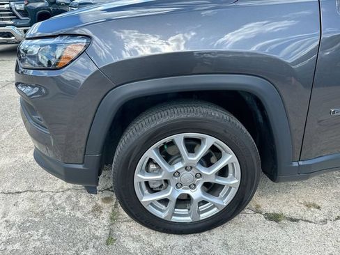 Used 2023 Jeep Compass Latitude w/ Sun and Sound Group AWD/4WD image 35