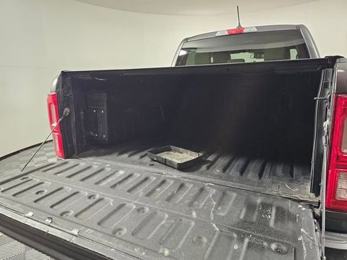 Used 2019 Ford Ranger XLT image 18