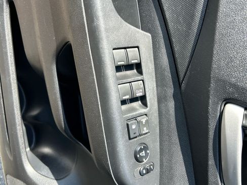 Used 2014 Honda CR-V LX image 10