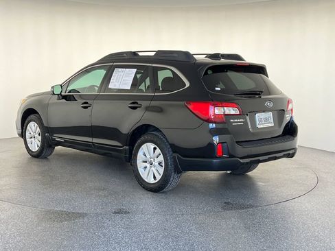 Used 2016 Subaru Outback 2.5i Premium image 6