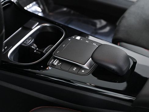 Used 2022 Mercedes-Benz A 220 4MATIC image 18