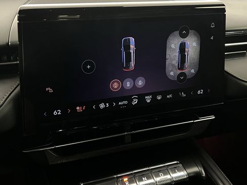 Used 2024 Lincoln Nautilus Reserve w/ Jet Appearance Package (87T) image 18