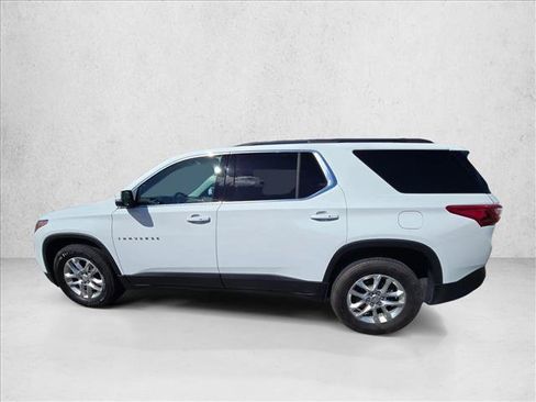 Used 2021 Chevrolet Traverse LT FWD image 8
