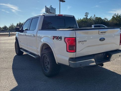 Used 2017 Ford F150 Lariat w/ Equipment Group 502A Luxury image 3
