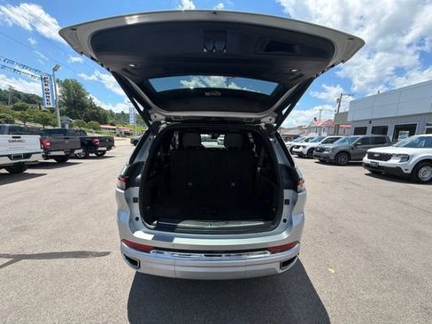 Used 2021 Jeep Grand Cherokee L Overland AWD/4WD image 6