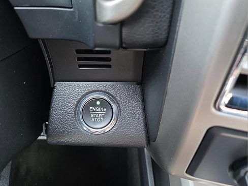Used 2015 Ford F150 Lariat w/ Equipment Group 501A Mid AWD/4WD image 21