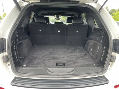 Used 2019 Jeep Grand Cherokee Altitude AWD/4WD image 37