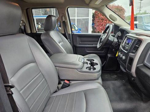 Used 2014 RAM 1500 ST RWD image 12