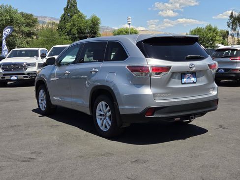 Used 2016 Toyota Highlander LE AWD/4WD image 7