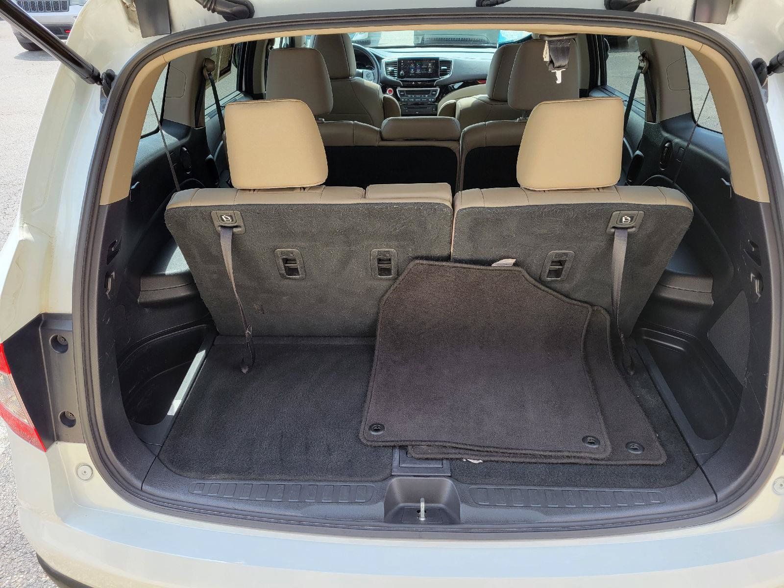 Used 2020 Honda Pilot Touring image 35