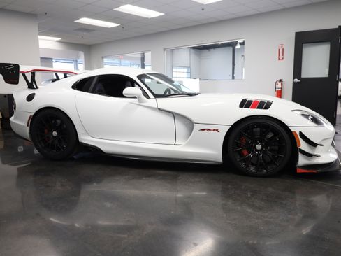 Used 2017 Dodge Viper ACR w/ Extreme Aero Package image 7