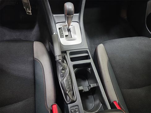 Used 2016 Subaru Crosstrek 2.0i Premium image 24