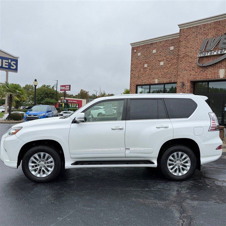 Used 2018 Lexus GX 460 Premium w/ Premium Package AWD/4WD image 4
