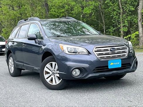 Used 2017 Subaru Outback 2.5i Premium AWD/4WD image 1