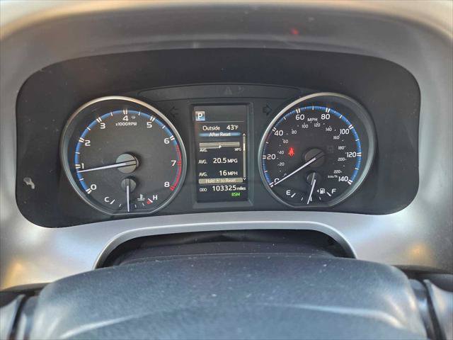 Used 2018 Toyota RAV4 XLE FWD image 25