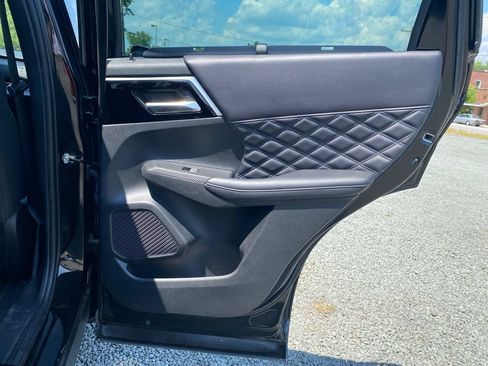 Used 2023 Mitsubishi Outlander SEL FWD image 18
