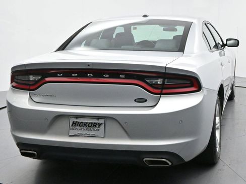 Used 2021 Dodge Charger SXT w/ Leather Interior Group image 6