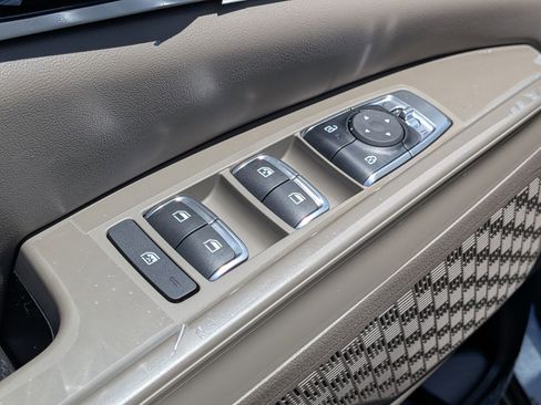 New 2026 Kia Carnival LXS FWD image 13