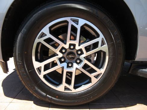 Certified 2025 Ford Expedition Max Active AWD/4WD image 8