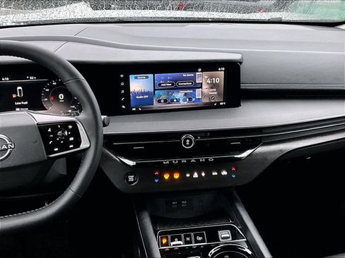 Certified 2025 Nissan Murano SV image 18