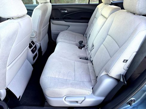 Used 2018 Honda Pilot EX image 18