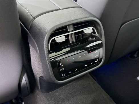 New 2026 Mercedes-Benz E 53 AMG e 4MATIC Sedan image 28