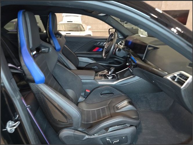Used 2026 BMW M2 w/ Carbon Package RWD image 8
