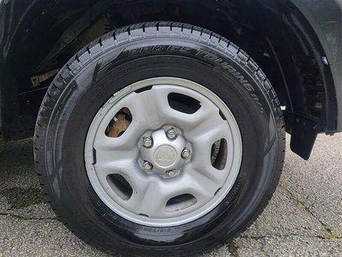 Used 2013 Toyota Tacoma 2WD Regular Cab image 20