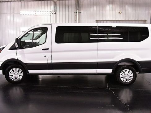 Used 2025 Ford Transit 350 XLT RWD image 4