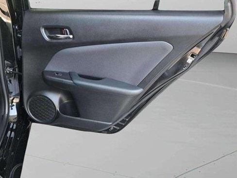 Used 2022 Toyota Prius Prime XLE image 15