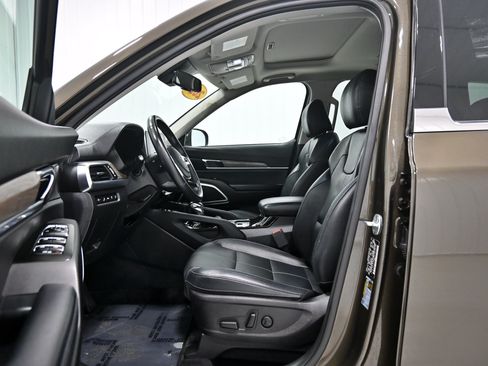 Used 2020 Kia Telluride EX AWD/4WD image 5