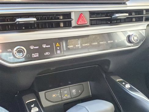 New 2026 Kia Sorento S image 21