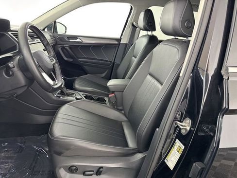Used 2022 Volkswagen Tiguan SE AWD/4WD image 22