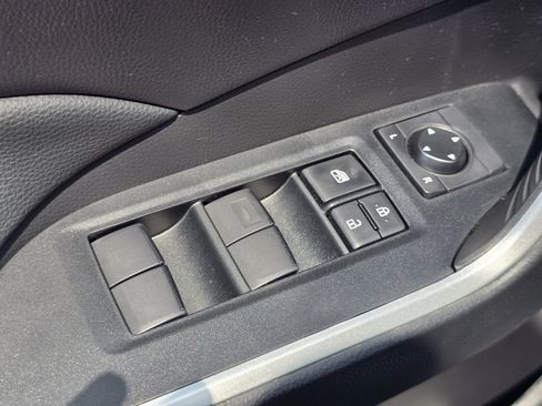 Certified 2023 Toyota RAV4 LE AWD/4WD image 22