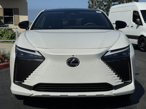Used 2025 Lexus RZ 300e FWD image 3