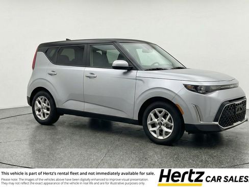 Used 2025 Kia Soul LX w/ LX Technology Package image 1