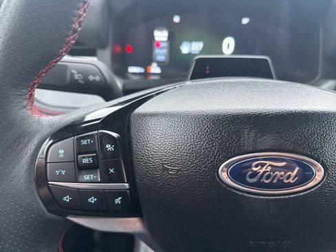 Certified 2025 Ford Explorer ST-Line w/ Premium Package image 24