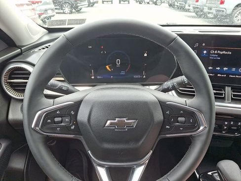 Used 2024 Chevrolet Trax ACTIV w/ Driver Confidence Package FWD image 22