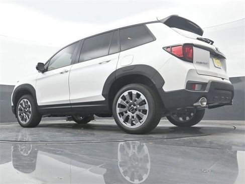 New 2025 Honda Passport EX-L image 31
