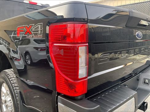 Used 2022 Ford F350 Lariat w/ Chrome Package image 35