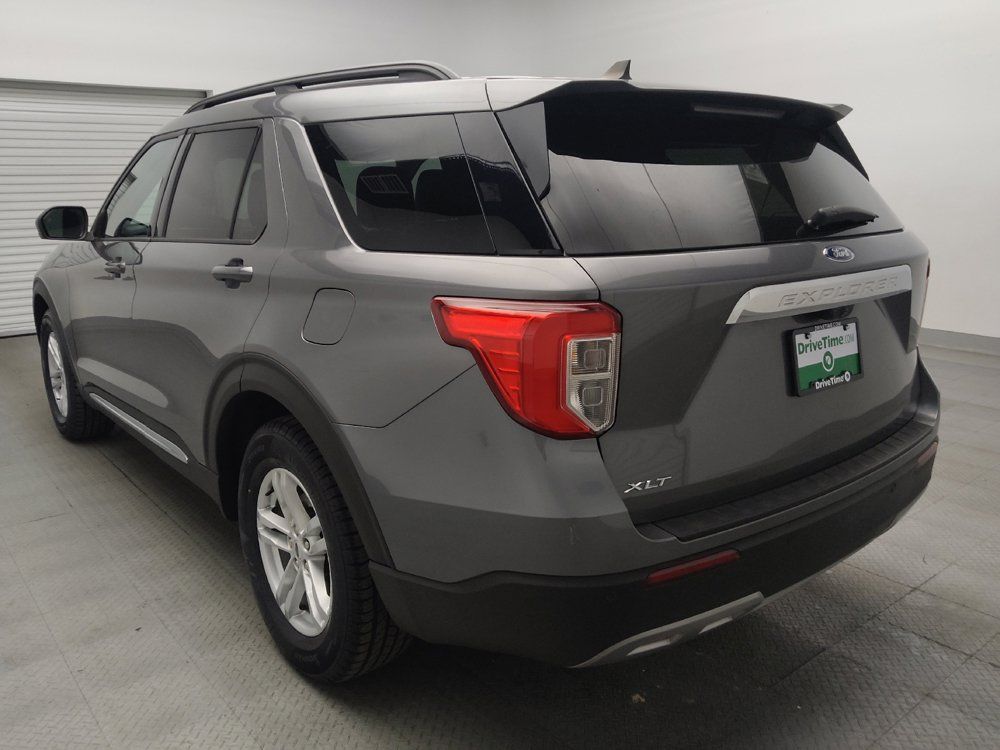 Used 2023 Ford Explorer XLT w/ Equipment Group 202A RWD image 5