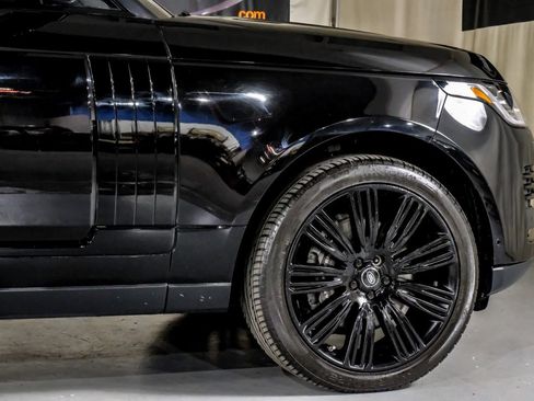 Used 2019 Land Rover Range Rover Supercharged image 7