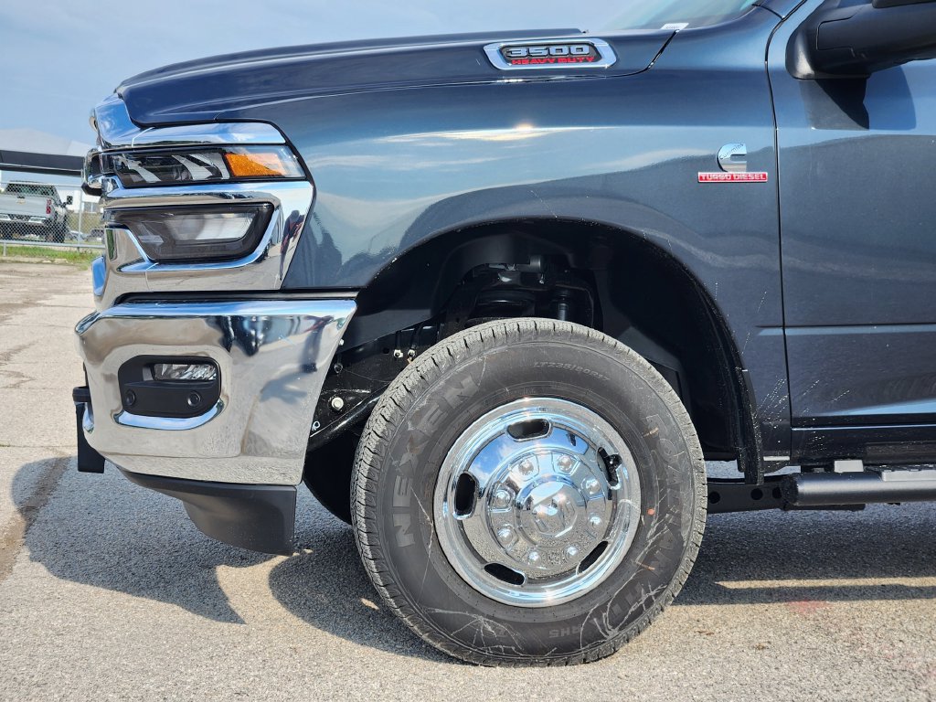 New 2026 RAM 3500 Tradesman AWD/4WD image 6